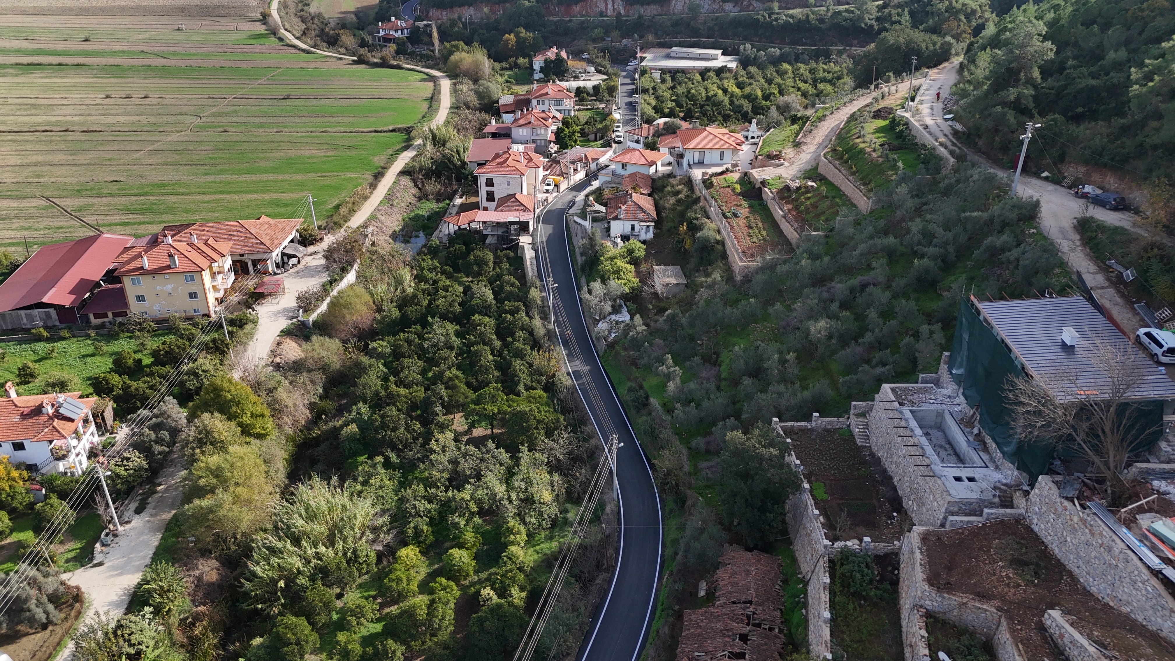Büyükşehir, Şirinköy–Akçapınar Yolunu Yeniledi