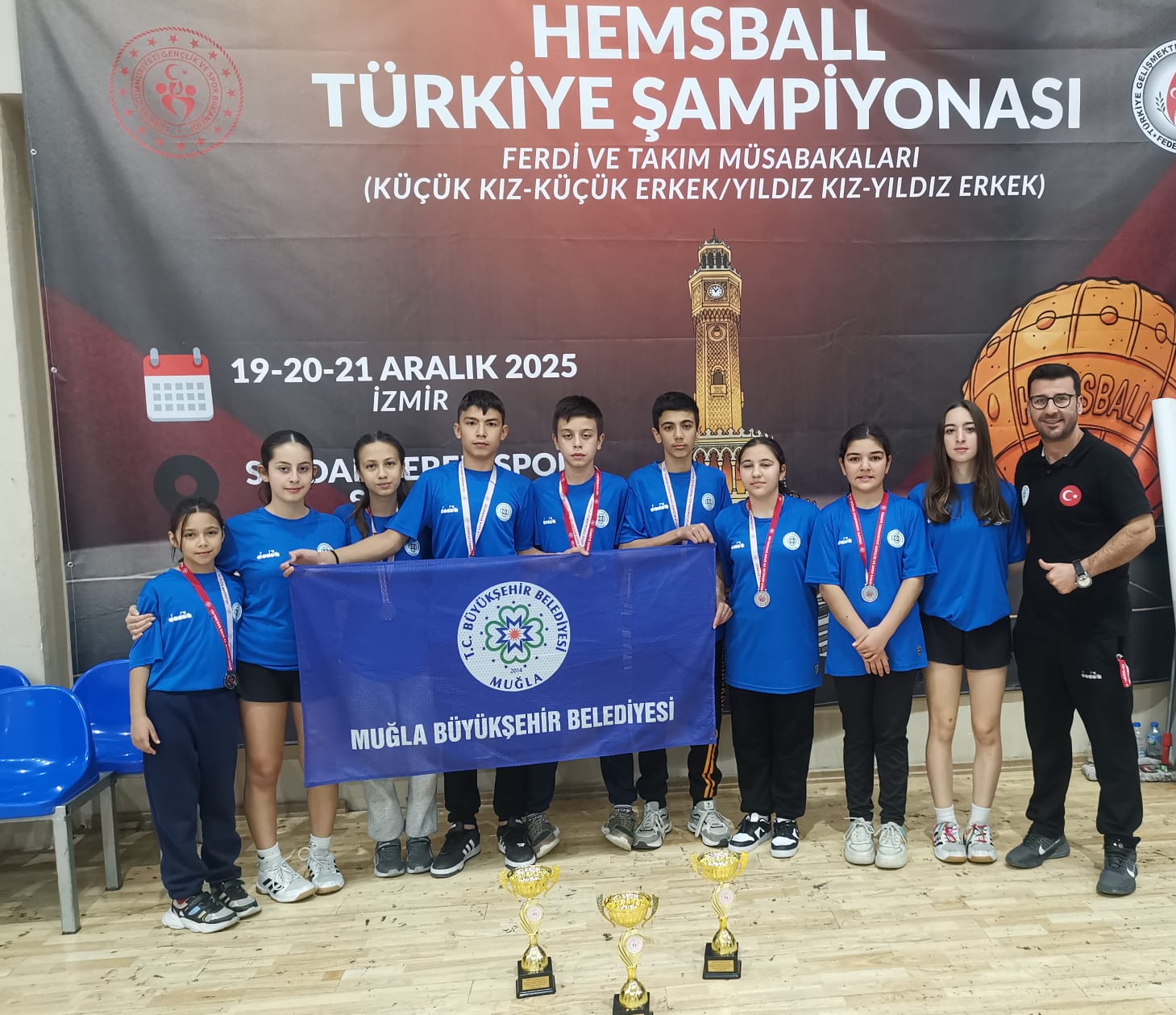 Büyükşehir Sporcularından Hemsball’da 4 Gümüş Madalya 