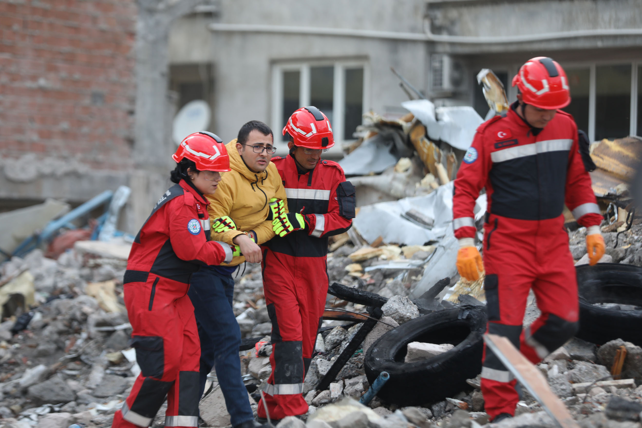 Büyükşehir’den Gerçeği Aratmayan Deprem Tatbikatı