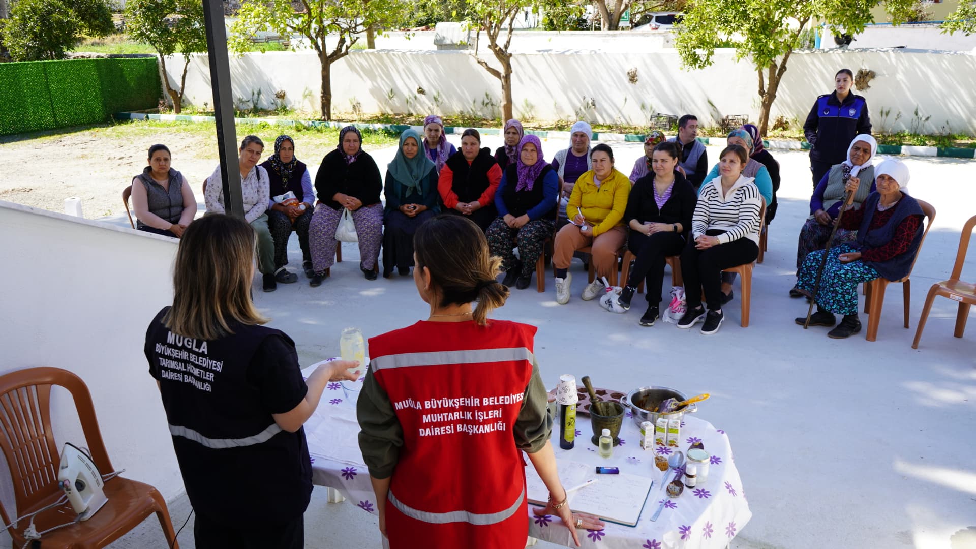 Büyükşehirden Muğla’da Muhtarlara Akademik Destek