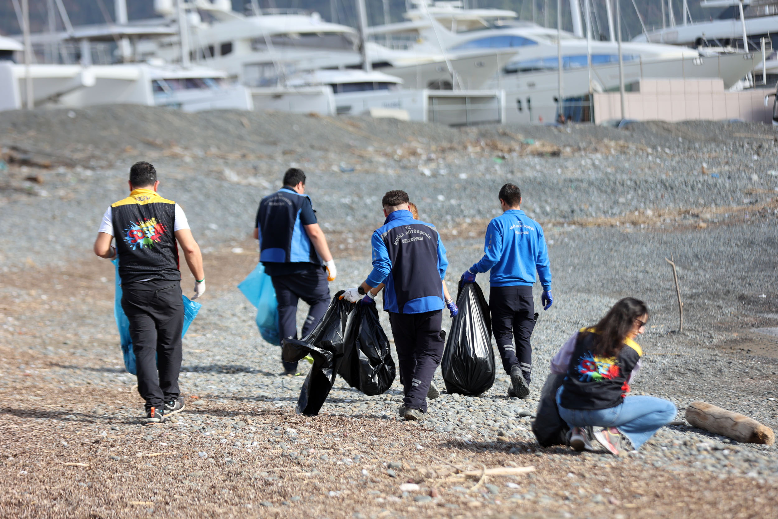 Büyükşehir’in Temizlik Seferberliğinin Üçüncü Durağı Marmaris Oldu