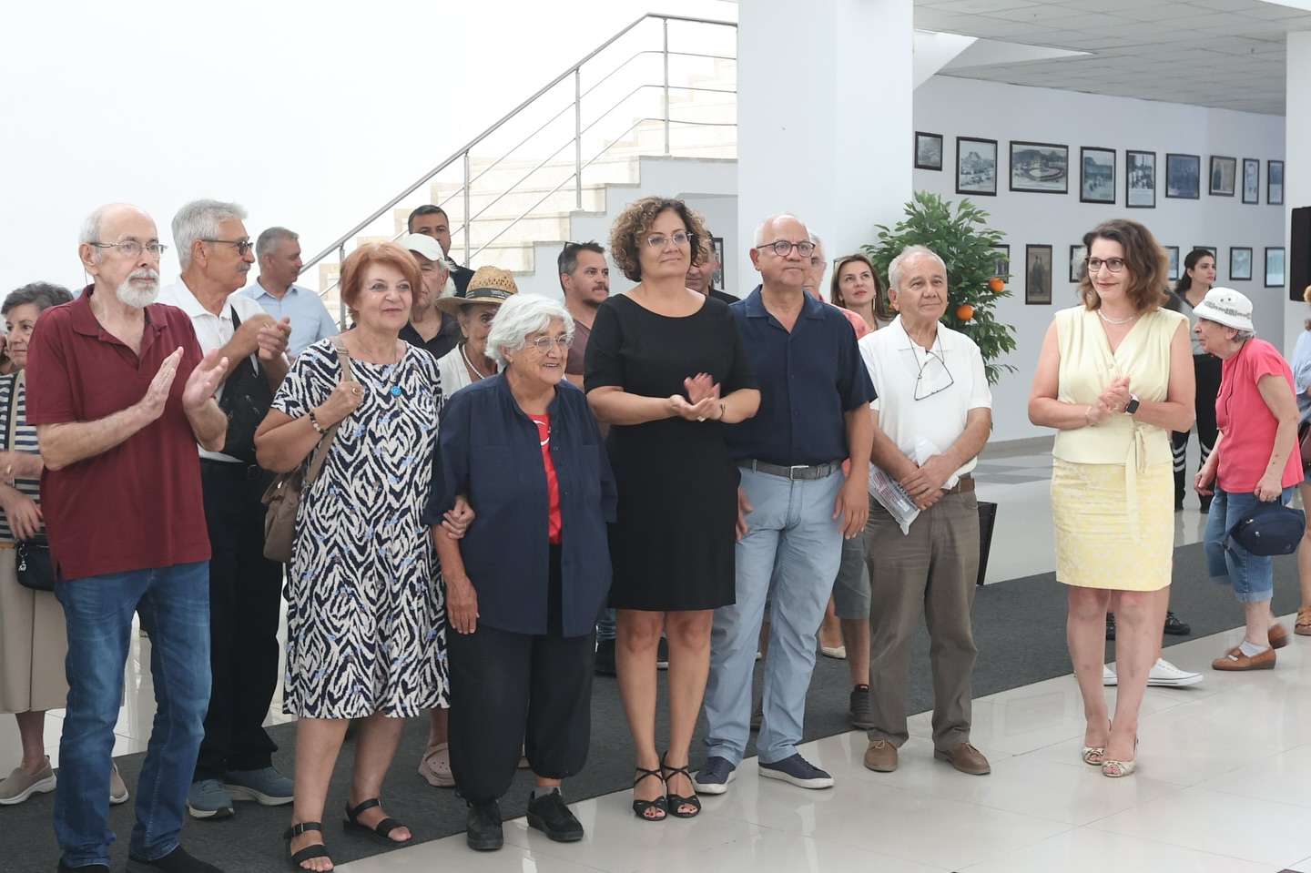 Gazi Mustafa Kemal Atatürk Sergisi Sanatseverlerle Buluştu