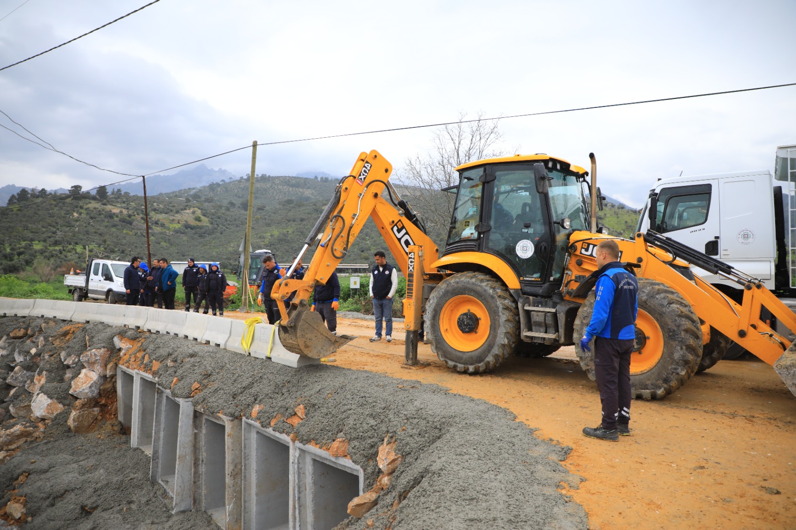 Milas’ta Çöken Köprüye Hızlı Müdahale