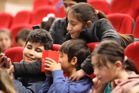 Başkan Aras’ın Çocuklara Sinema Hediyesi Yoğun İlgi Gördü